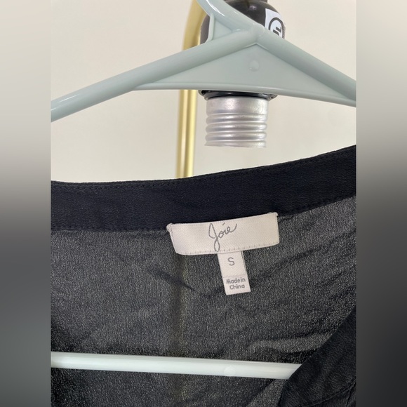 Black button up blouse - Picture 2 of 3